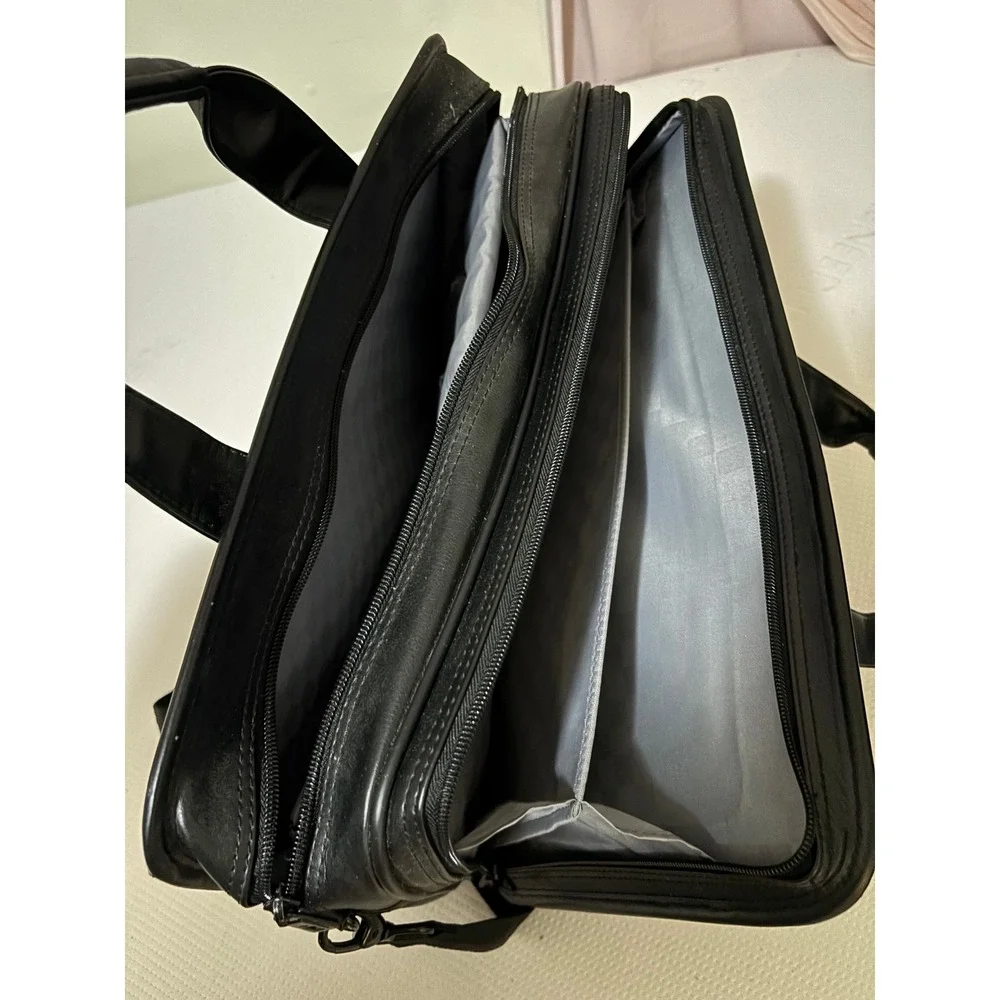 Samsonite black faux